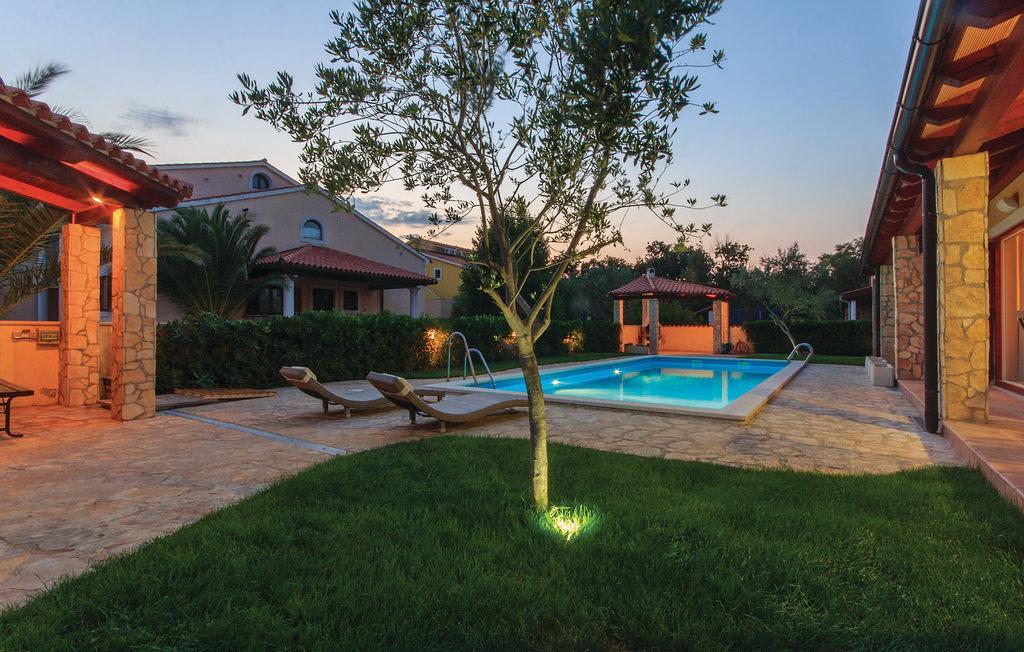 Oliva Holiday Apartment Banjole Exterior photo